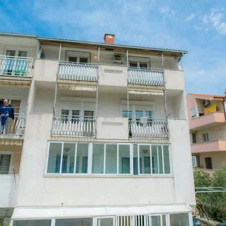 Daniela Apartment *