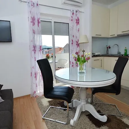 Daniela Appartement *